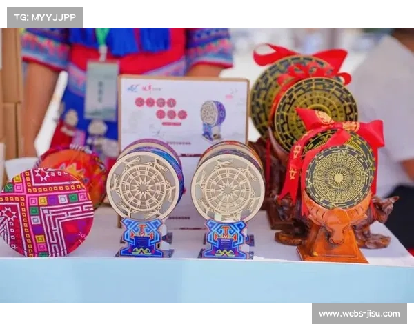 南宁球迷携手组建浪花助威团 非遗铜鼓文化助力青少年足球锦标赛 南宁球迷携手组建浪花助威团 非遗铜鼓文化助力青少年足球锦标赛